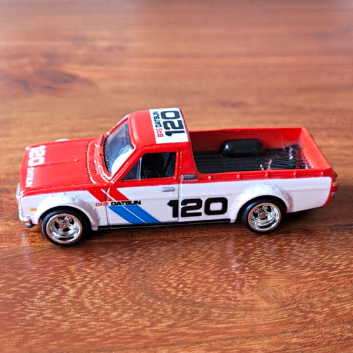 Hot wheels datsun sunny truck - sunny,