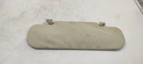 Datsun 100 1975 sonnenblende - 100,